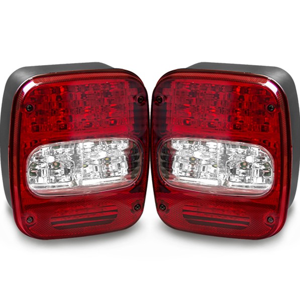 LANTERNA TRASEIRA C/ VIGIA (LENTE PL0483) FORD CARGO/VW 2012 (KT2XPL04822207ML)/(2S2945095)